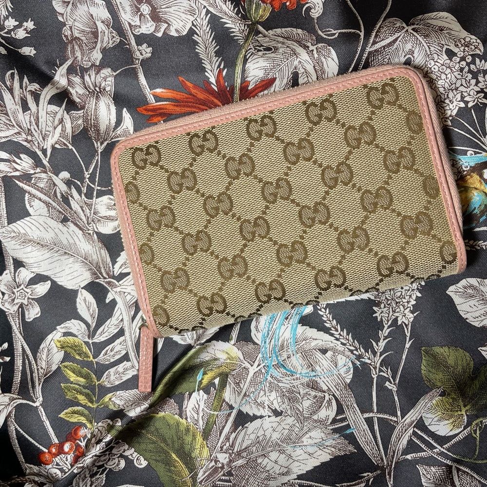 Gucci Canvas Wallet